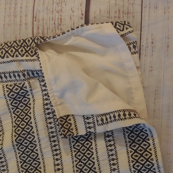 LOFT TAPESTRY PATTERN PENCIL SKIRT - Picture 2 of 7